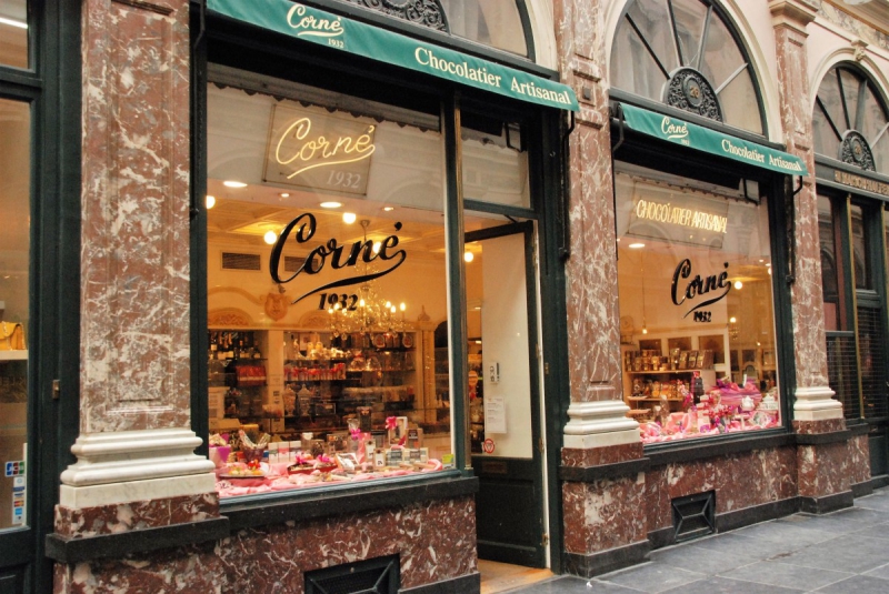 boutique-LE BROC-min_chocolate_chocolaterie_shop_luxury_chic_gallery_brussels_belgium-558146